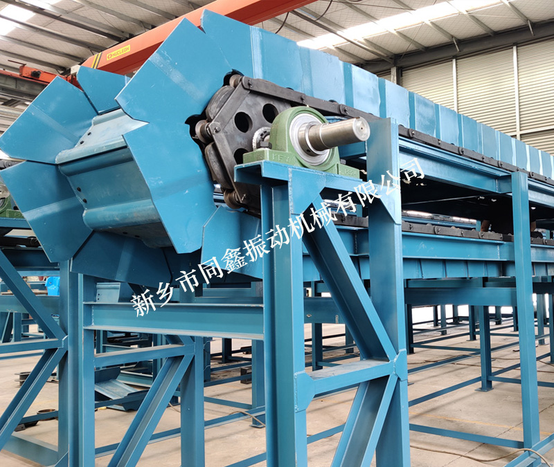 鱗板鏈板輸送機
